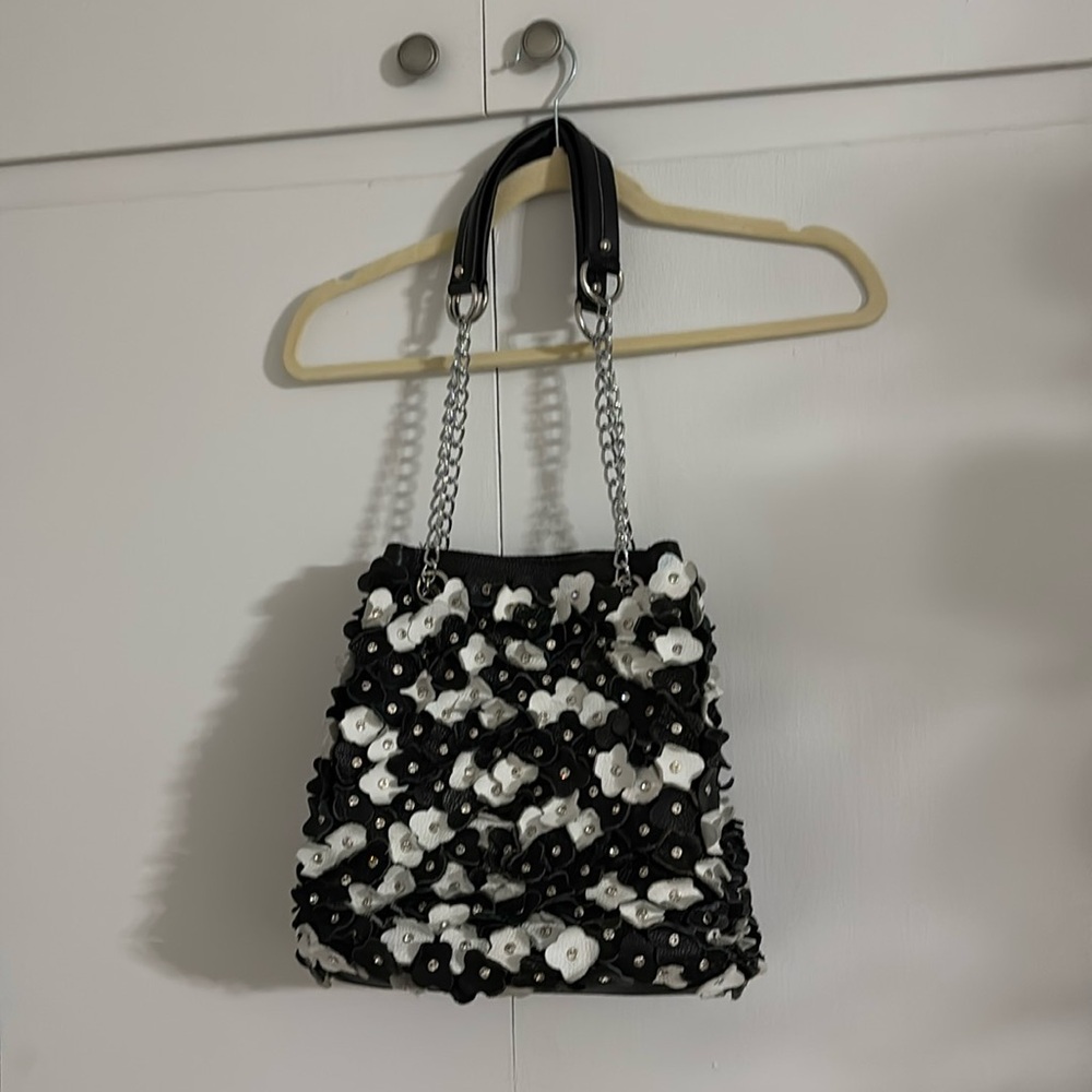 Ameri Leather Floral Black And White Shoulder Bag - image 1